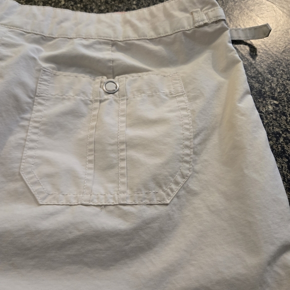 GH Bass & Co Women's 8 Pale Yellow Board Shorts Zip and Snap Closure 4 Pockets - Picture 6 of 15